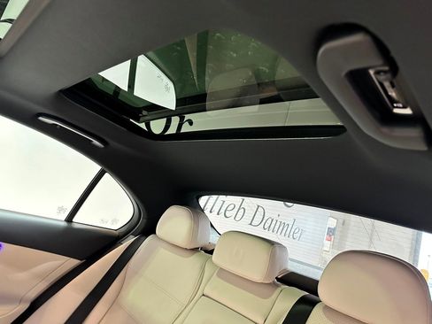 Certified 2023 Mercedes-Benz C 300 4MATIC Sedan image 32