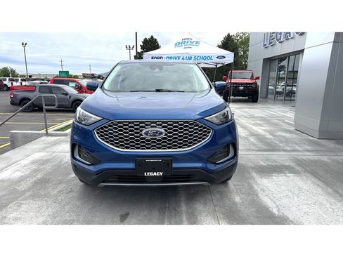 Used 2024 Ford Edge SEL image 2
