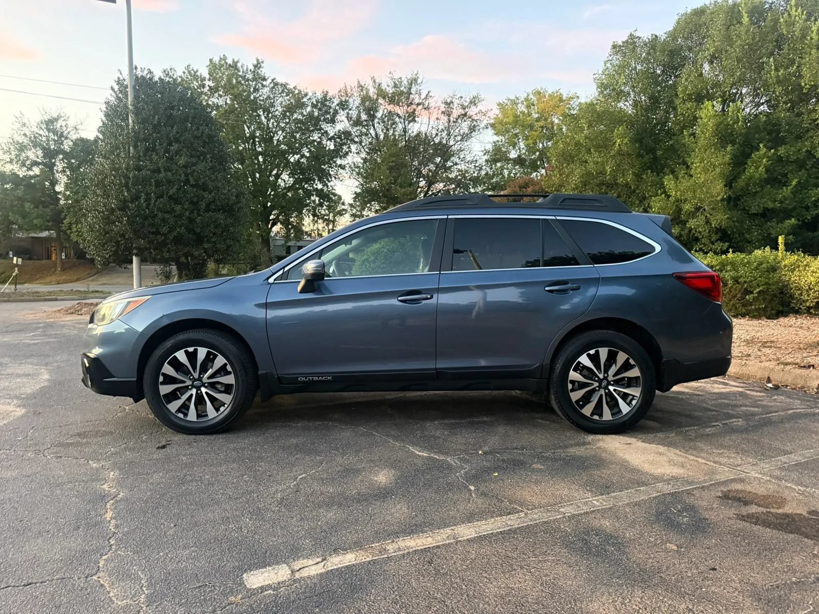 Used 2015 Subaru Outback 2.5i Limited w/ Protection Package #1 AWD/4WD image 5