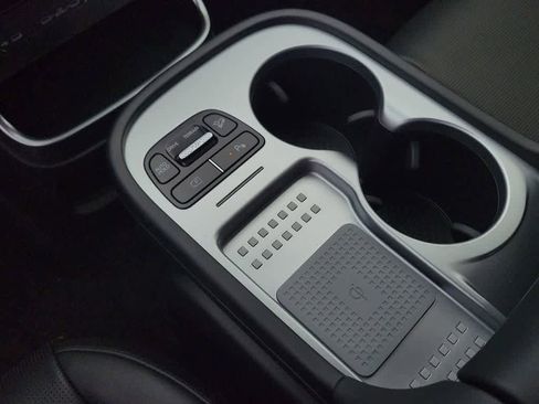 New 2026 Hyundai Ioniq 9 SEL image 32