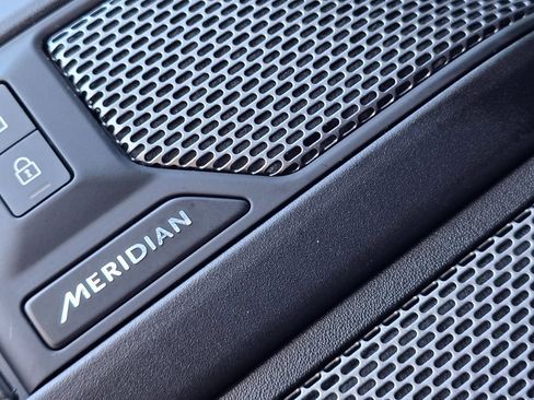 Used 2023 Land Rover Defender 110 75th Limited Edition image 27