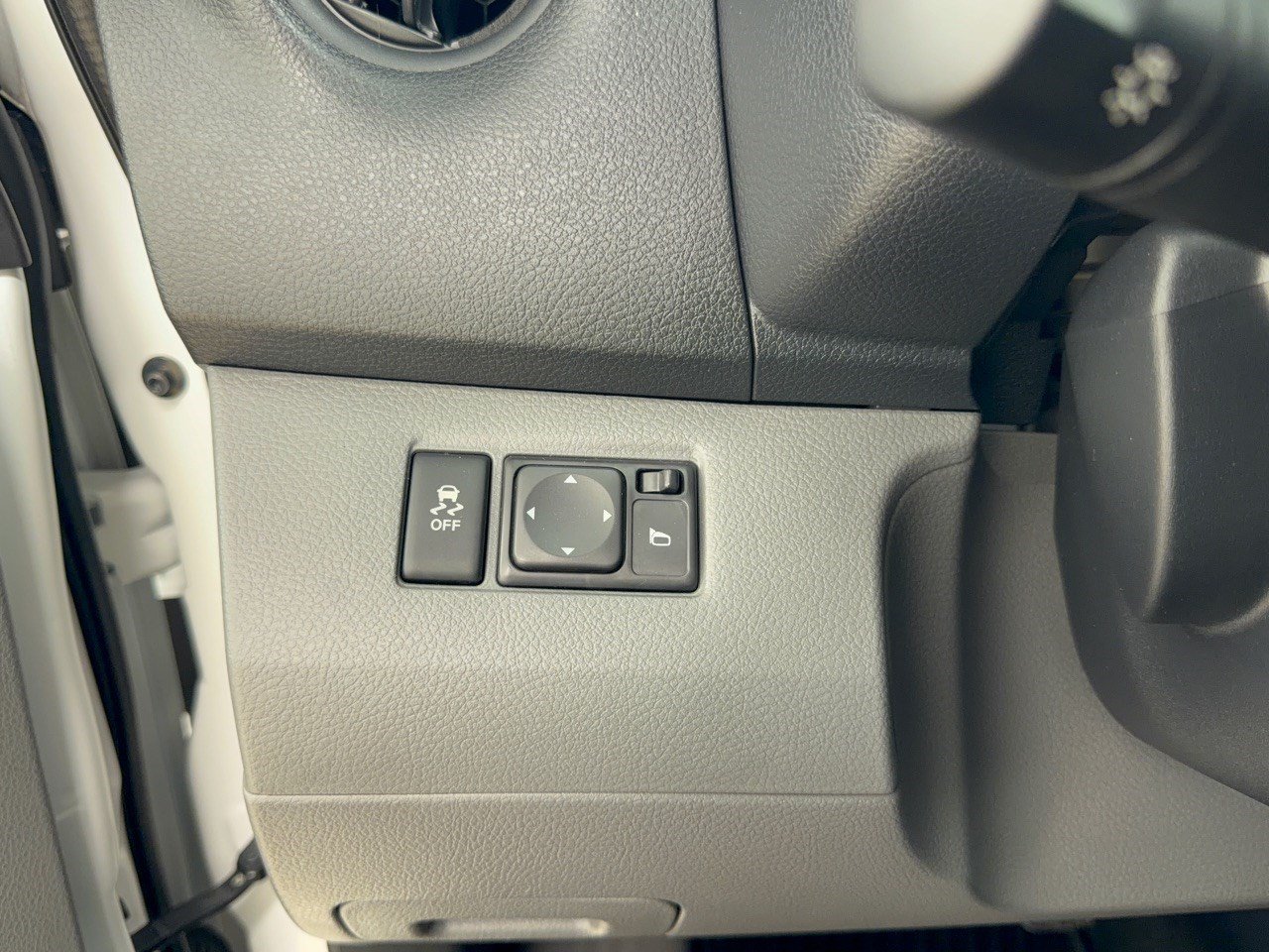 Used 2015 Nissan NV200 SV w/ Exterior Appearance Package FWD image 31