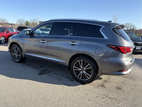 Used 2017 INFINITI QX60 Luxe w/ Deluxe Technology Package image 6