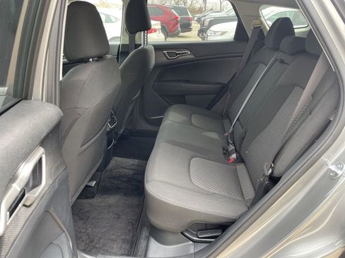 Used 2024 Kia Sportage LX image 10