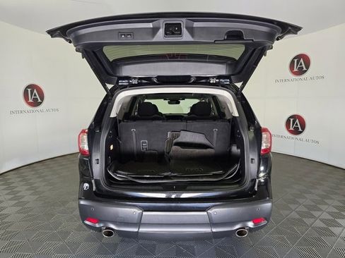 Used 2023 Subaru Ascent Onyx Edition image 8