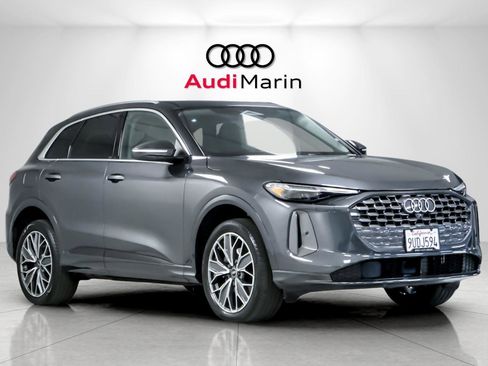 Used 2025 Audi Q5 Premium Plus w/ Premium Plus image 7