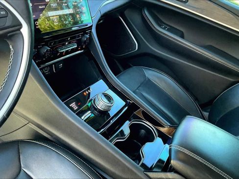 Used 2021 Jeep Grand Cherokee L Limited image 16