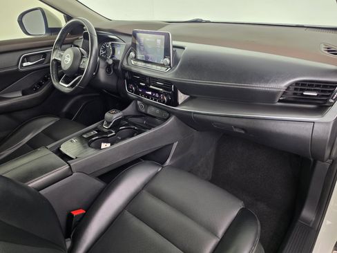 Used 2021 Nissan Rogue SV w/ Premium Package FWD image 47