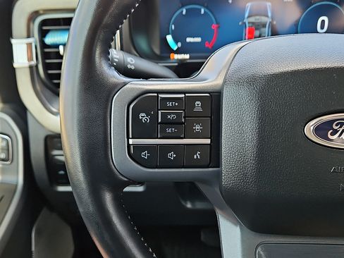 Used 2024 Ford F250 Lariat w/ Lariat Ultimate Package AWD/4WD image 17