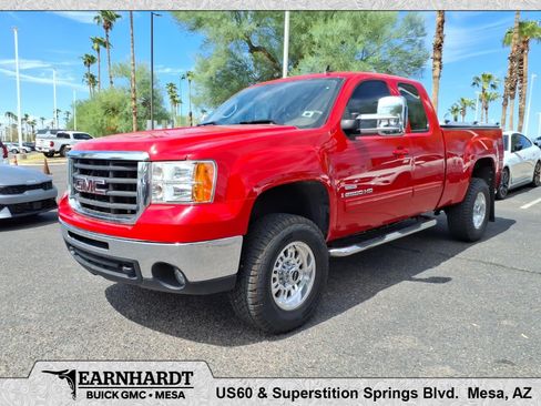 Used 2008 GMC Sierra 2500 SLT w/ Z71 Off-Road Package AWD/4WD image 1