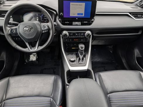 Used 2023 Toyota RAV4 XSE AWD/4WD image 10