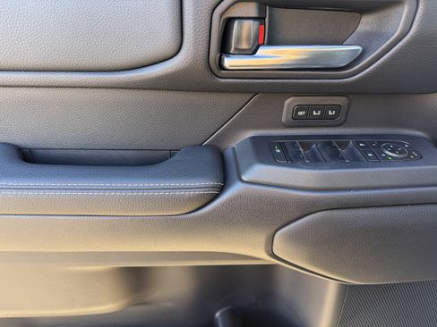 Used 2025 Toyota Land Cruiser image 9