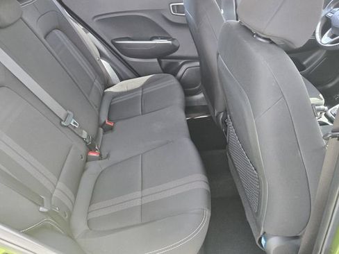 Used 2024 Hyundai Venue SEL FWD image 17