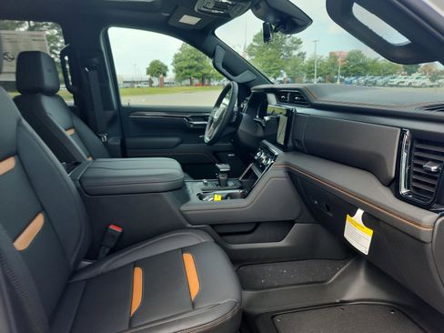New 2026 GMC Sierra 1500 AT4 w/ AT4 Premium Package image 7