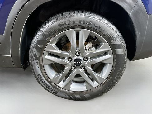 Certified 2023 Kia Seltos S w/ Navigation Package FWD image 29