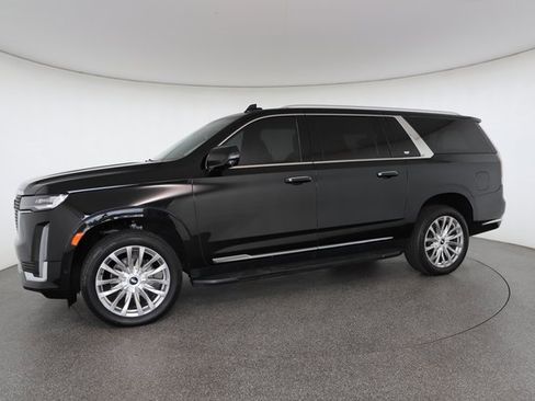 Used 2022 Cadillac Escalade ESV Premium Luxury image 4