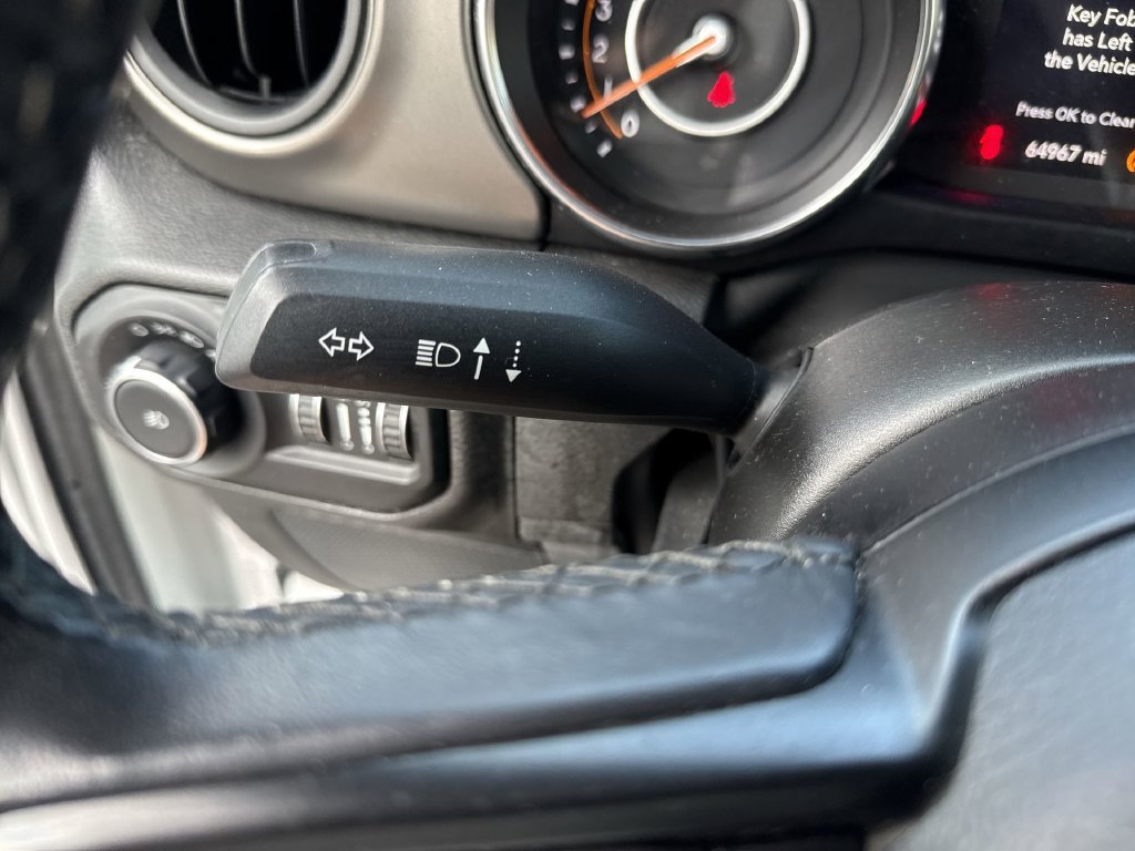Used 2022 Jeep Wrangler Unlimited Sport AWD/4WD image 16