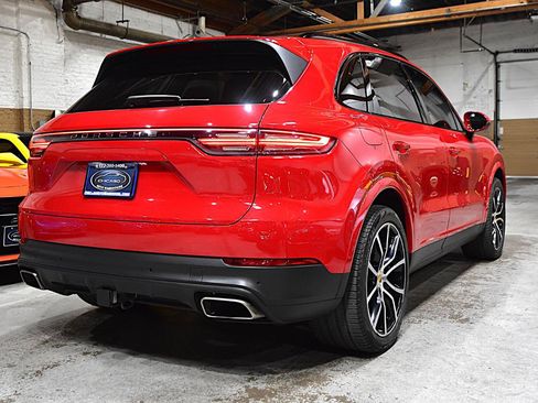 Used 2021 Porsche Cayenne AWD/4WD image 4