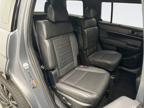 Used 2025 Hyundai Santa Fe Calligraphy image 18