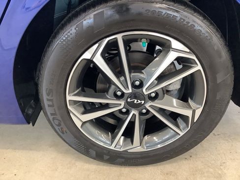 Certified 2023 Kia Forte LXS w/ LXS Technology Package image 24