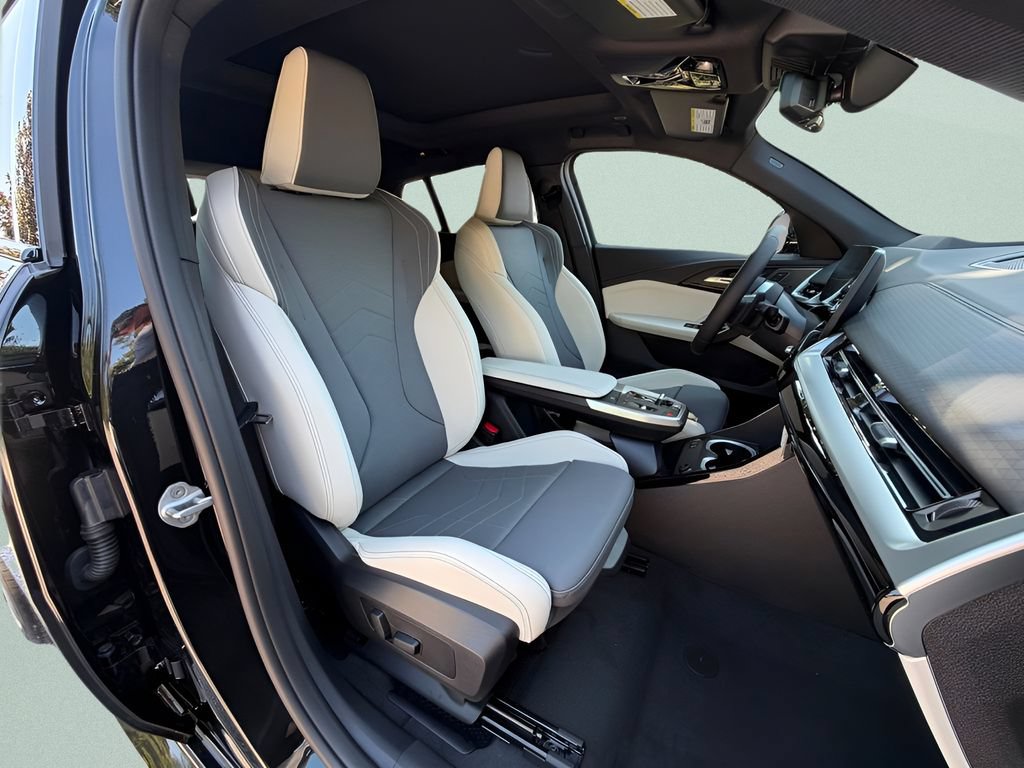 New 2026 BMW X2 xDrive28i w/ Technology Package AWD/4WD image 23
