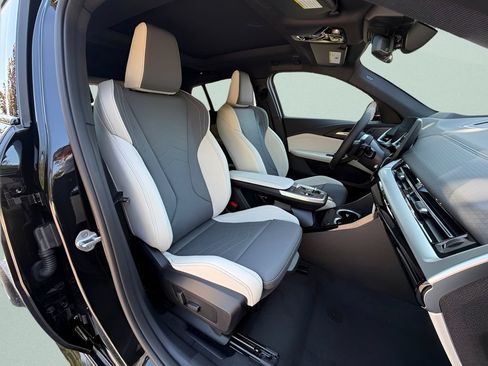 New 2026 BMW X2 xDrive28i w/ Technology Package AWD/4WD image 23