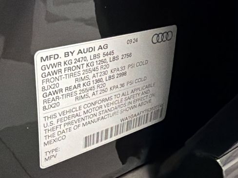 Used 2025 Audi Q5 2.0T Premium AWD/4WD image 30