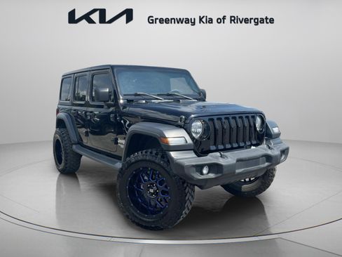 Used 2018 Jeep Wrangler Unlimited Sport S AWD/4WD image 1