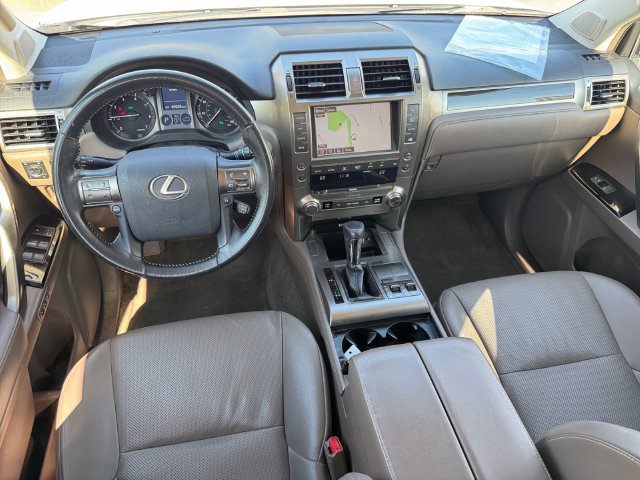 Used 2019 Lexus GX 460 AWD/4WD image 15