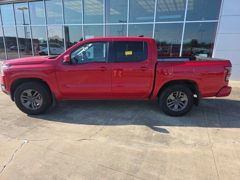 Certified 2025 Nissan Frontier SV w/ SV Convenience Package RWD image 2