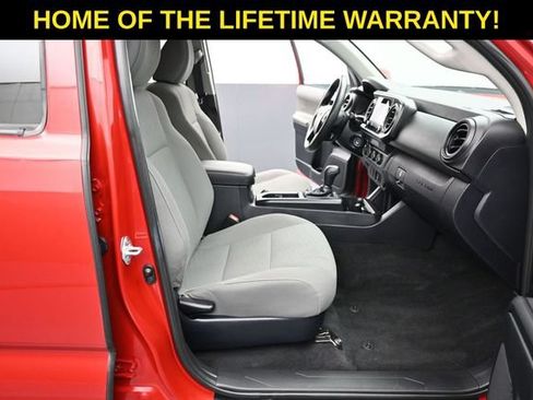 Used 2021 Toyota Tacoma SR AWD/4WD image 40