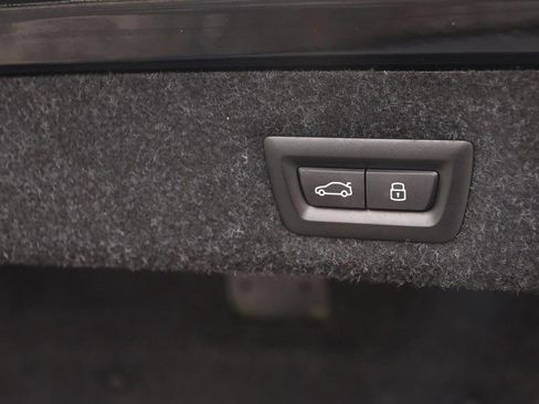 Used 2023 BMW M5 AWD/4WD image 8