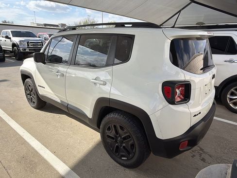 Used 2018 Jeep Renegade Sport w/ Power & Air Group image 3