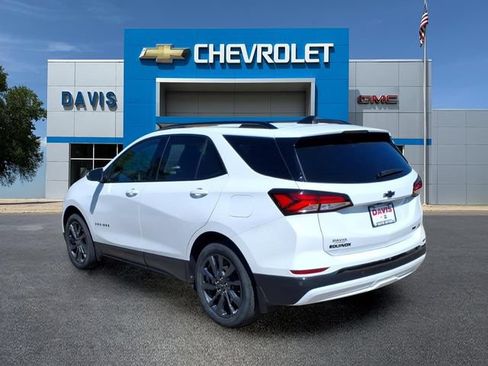 Used 2023 Chevrolet Equinox RS w/ RS Leather Package AWD/4WD image 5