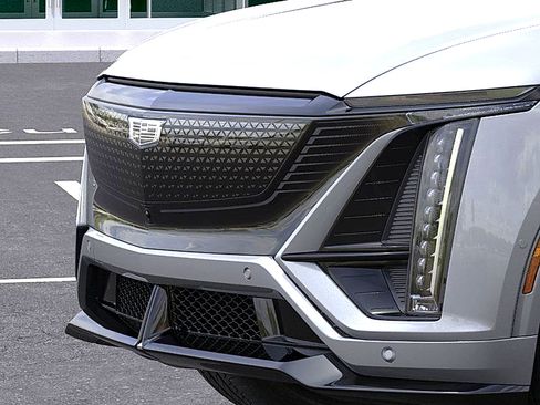 New 2026 Cadillac Lyriq V image 13