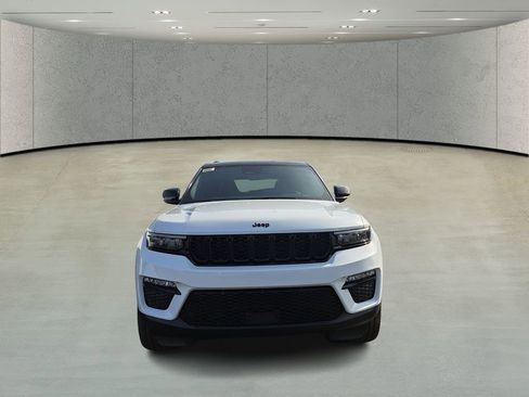 New 2026 Jeep Compass Latitude image 2