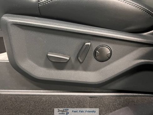 New 2026 Ford Expedition Platinum w/ Stealth Appearance Package AWD/4WD image 31
