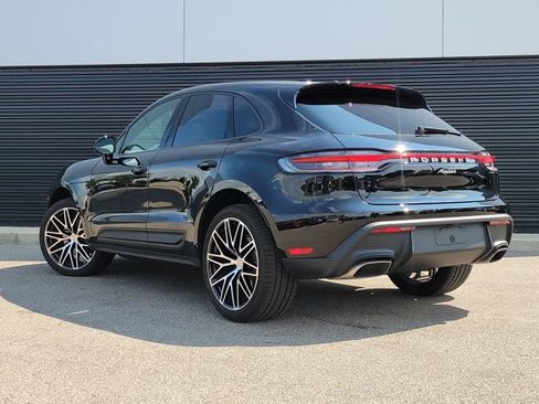 Used 2026 Porsche Macan AWD/4WD image 3