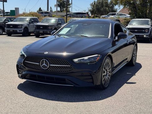 Used 2025 Mercedes-Benz CLE 300 4MATIC Coupe image 7
