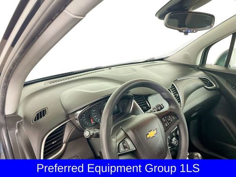 Used 2021 Chevrolet Trax LS w/ Tint and Cruise Package image 11