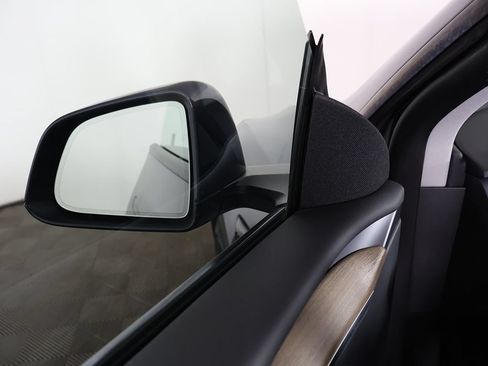 Used 2023 Tesla Model Y Long Range AWD/4WD image 35