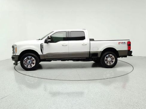 Certified 2023 Ford F250 King Ranch w/ FX4 Off-Road Package AWD/4WD image 4