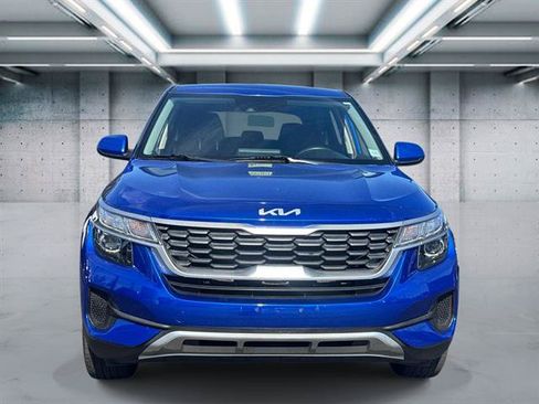 Used 2022 Kia Seltos LX AWD/4WD image 2