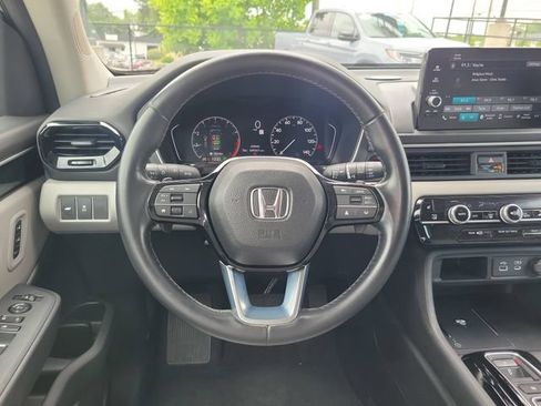 Certified 2025 Honda Pilot EX-L image 31