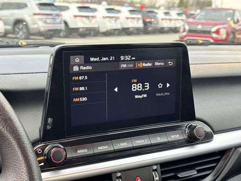 Certified 2024 Kia Forte LX image 17