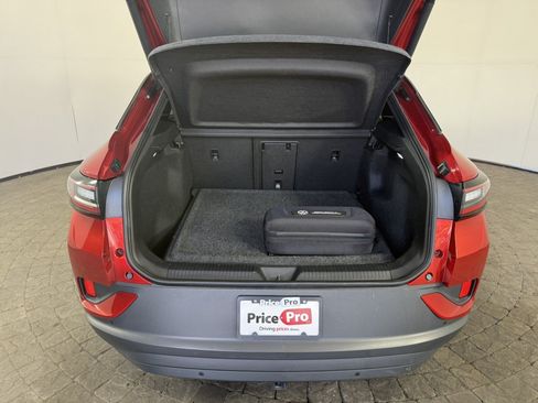 Used 2023 Volkswagen ID.4 Pro S AWD/4WD image 7