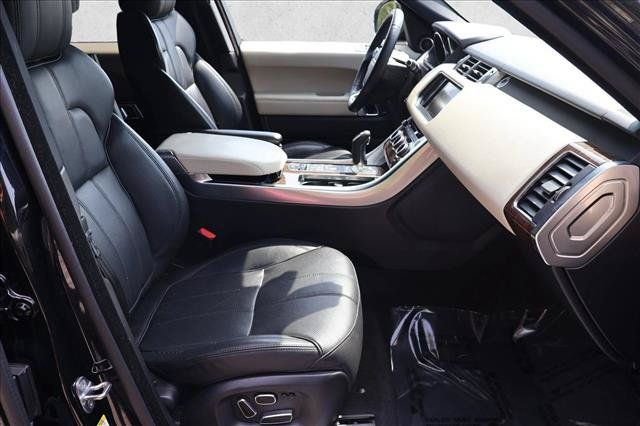 Used 2014 Land Rover Range Rover Sport HSE AWD/4WD image 29