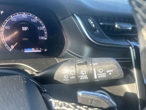 Used 2024 Jeep Grand Cherokee Altitude AWD/4WD image 19