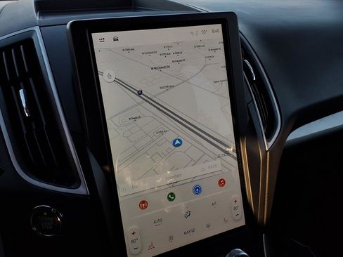 Used 2024 Ford Edge SEL image 21