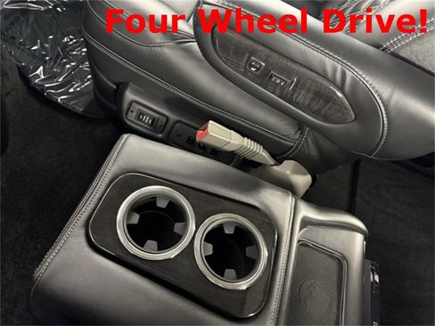 New 2024 Chevrolet Express 2500 Extended image 26